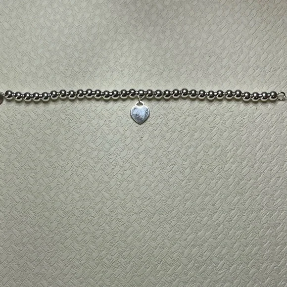 NET Silver Heart Bracelet - Picture 2 of 3
